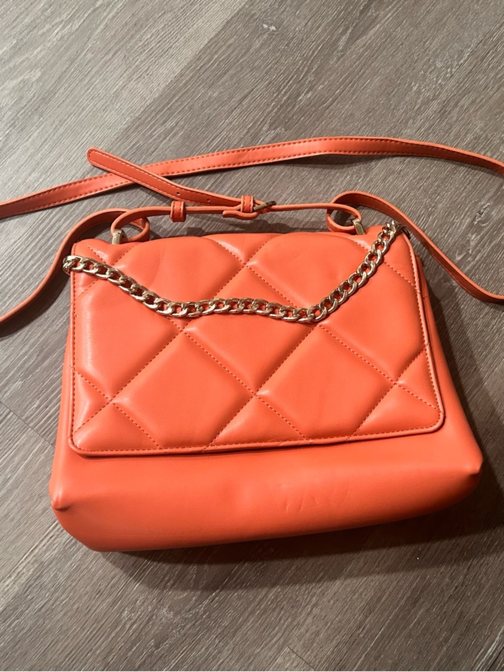 Quilted Coral Crossbody Bag with Gold Chain